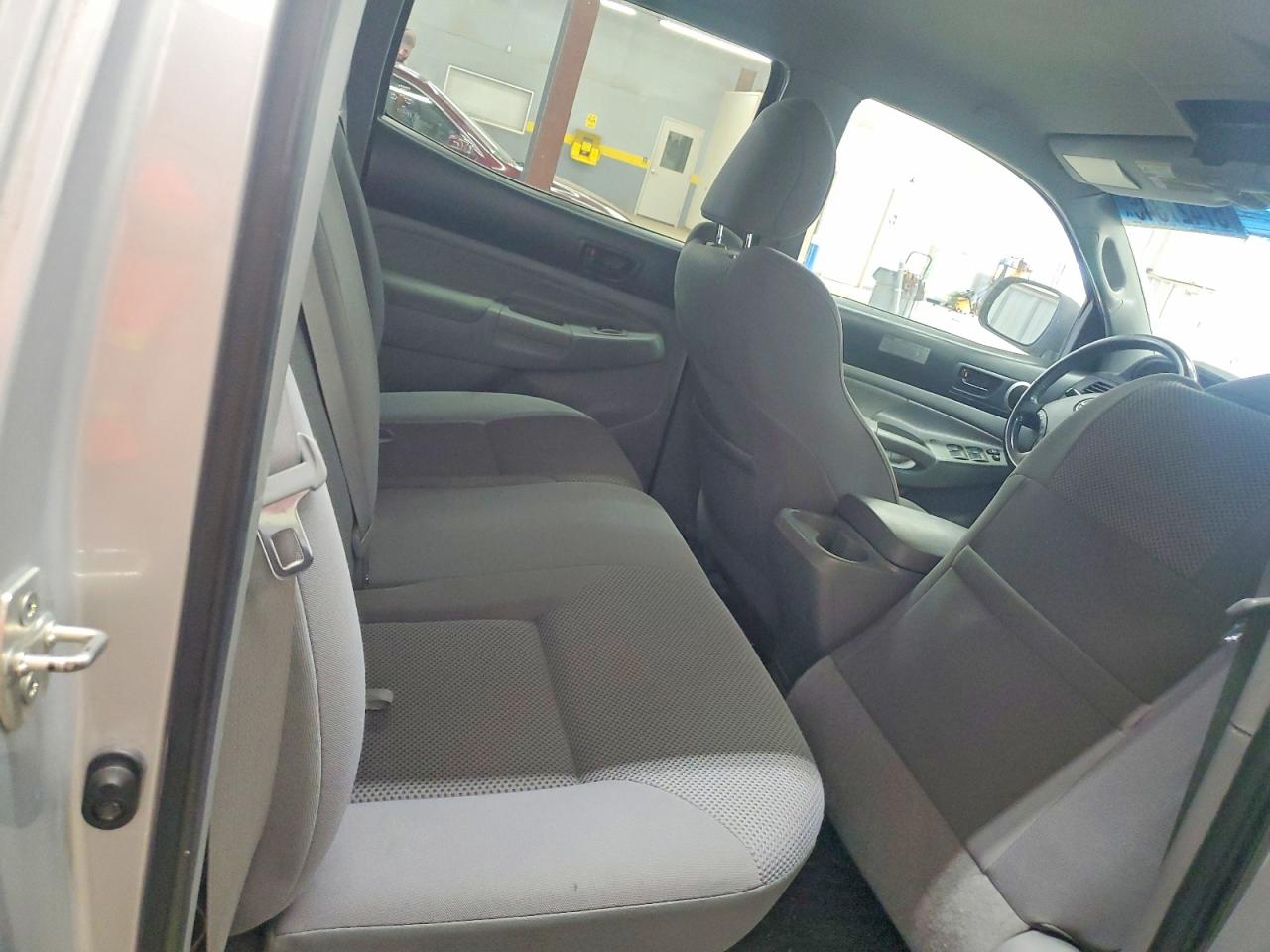 2010 TOYOTA TACOMA