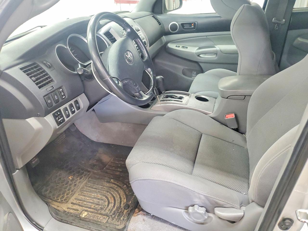 2010 TOYOTA TACOMA