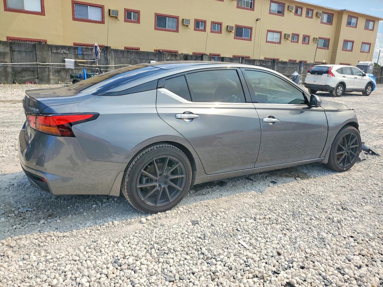 2019 NISSAN ALTIMA