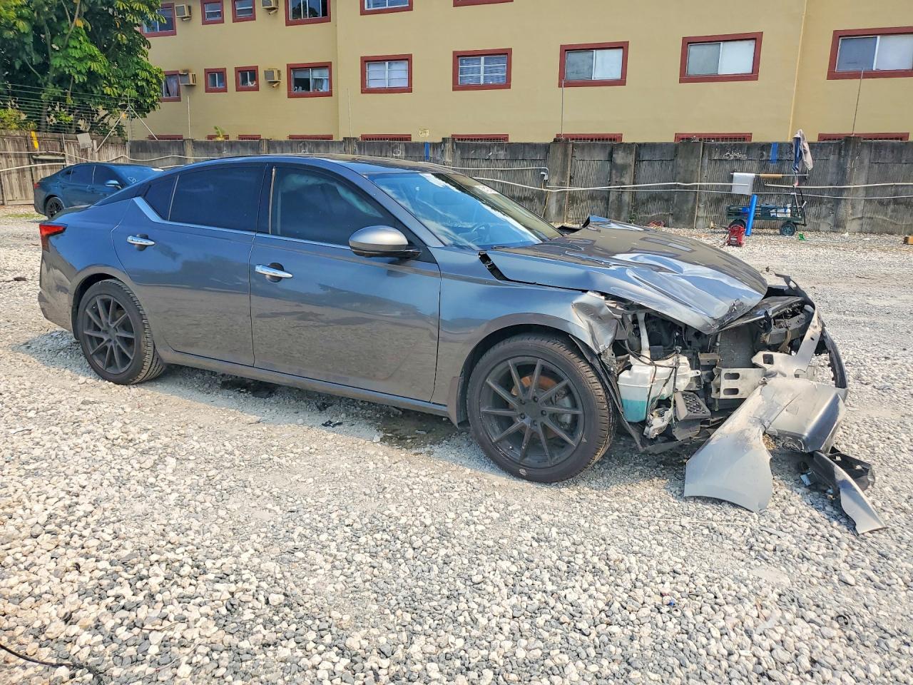 2019 NISSAN ALTIMA