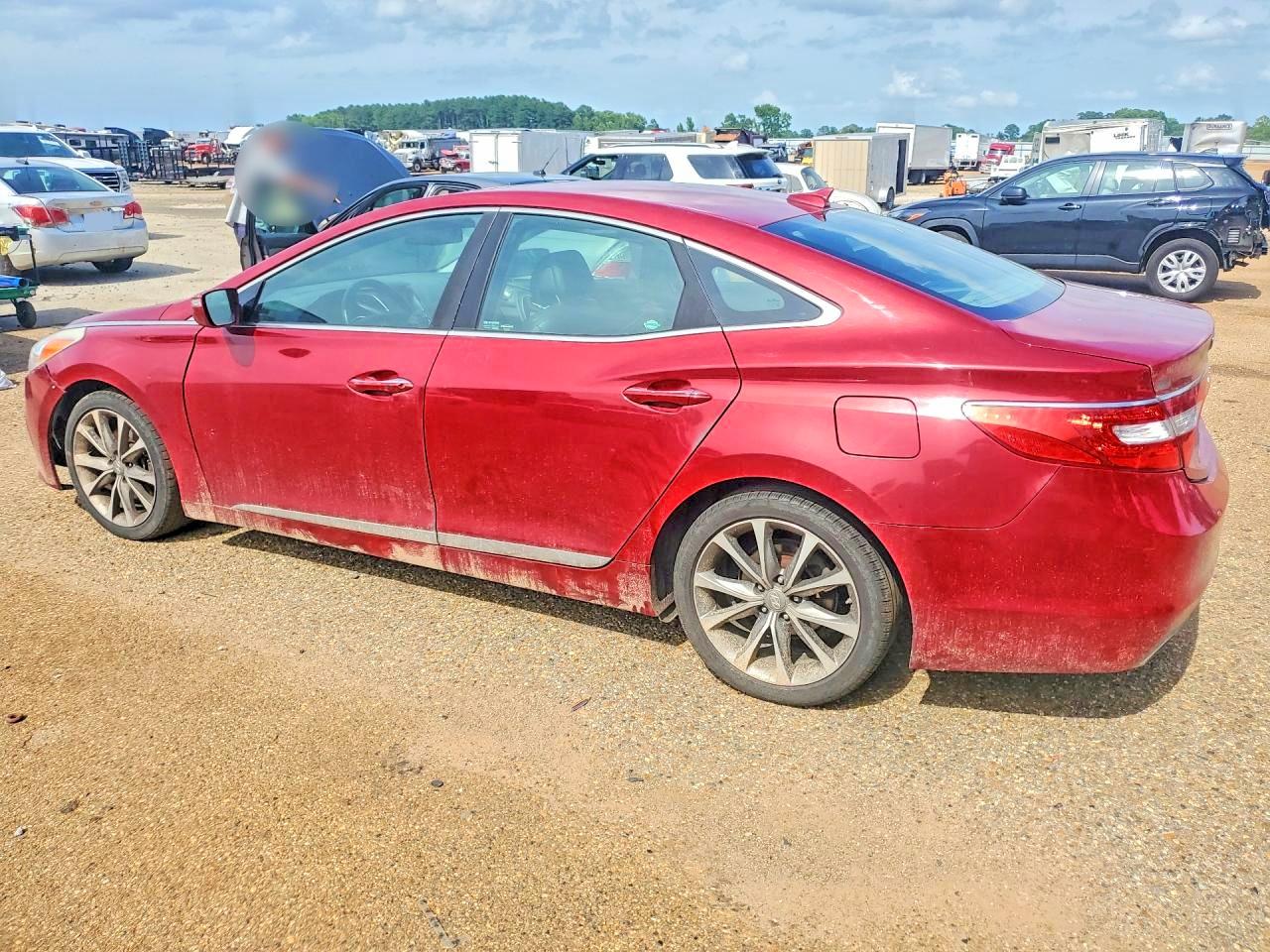 2015 HYUNDAI AZERA