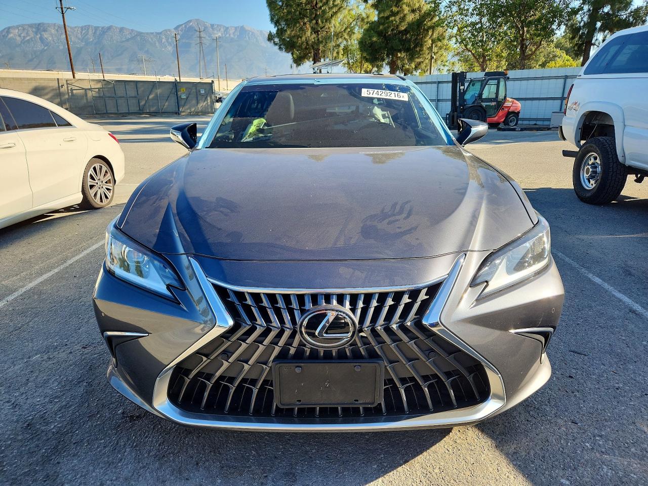 2023 LEXUS ES300