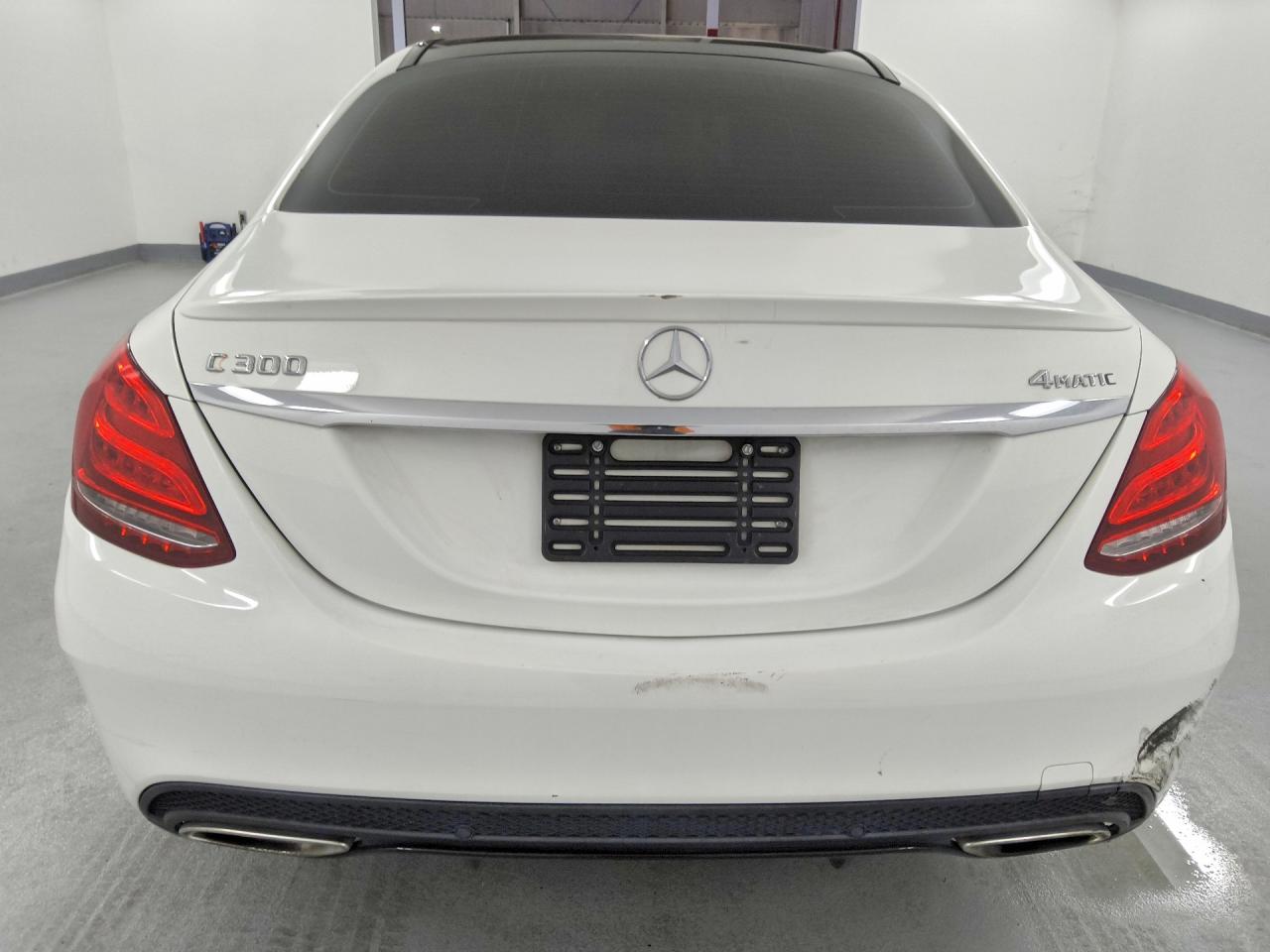 2016 MERCEDES-BENZ C-CLASS