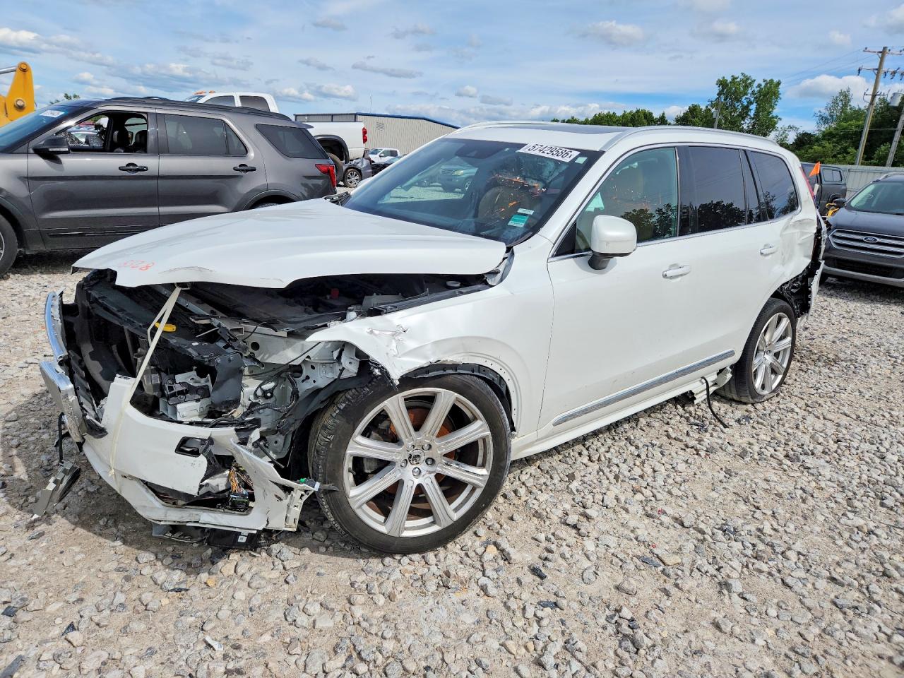 2019 VOLVO XC90