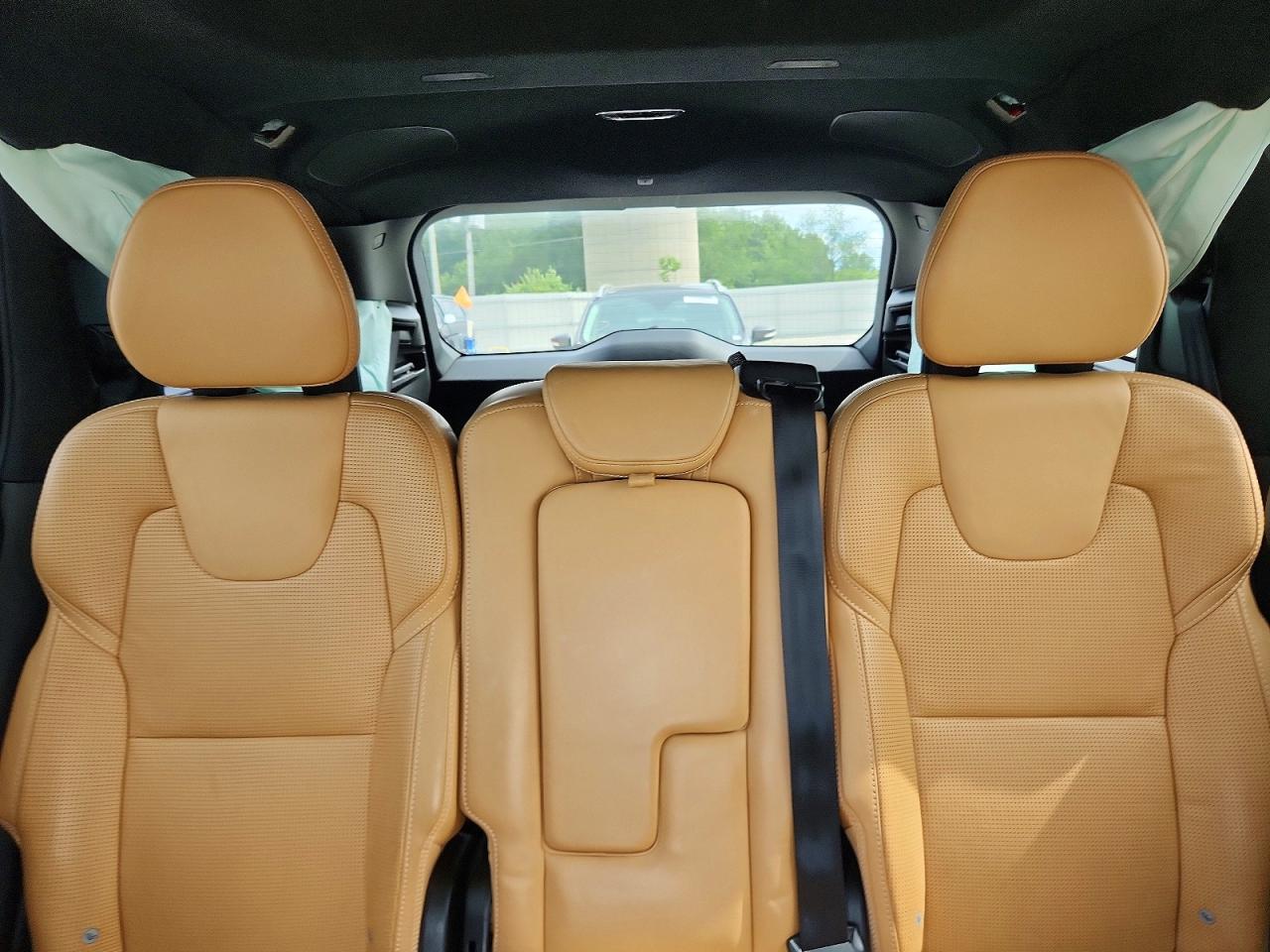 2019 VOLVO XC90