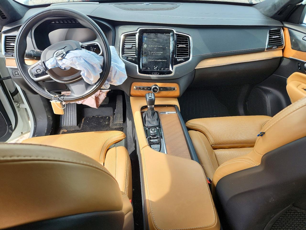 2019 VOLVO XC90
