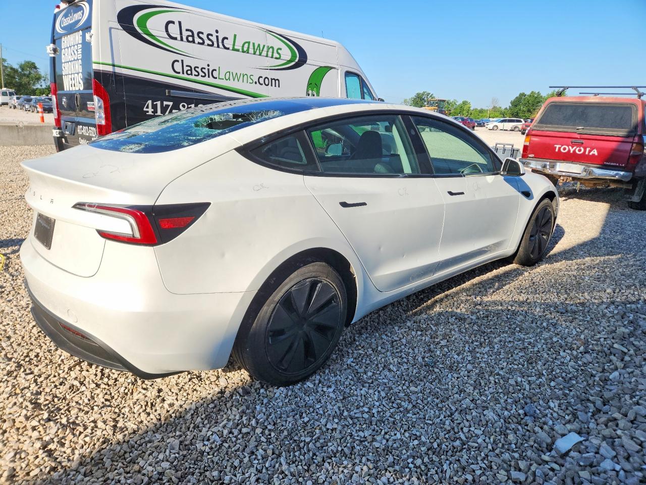 2025 TESLA MODEL 3