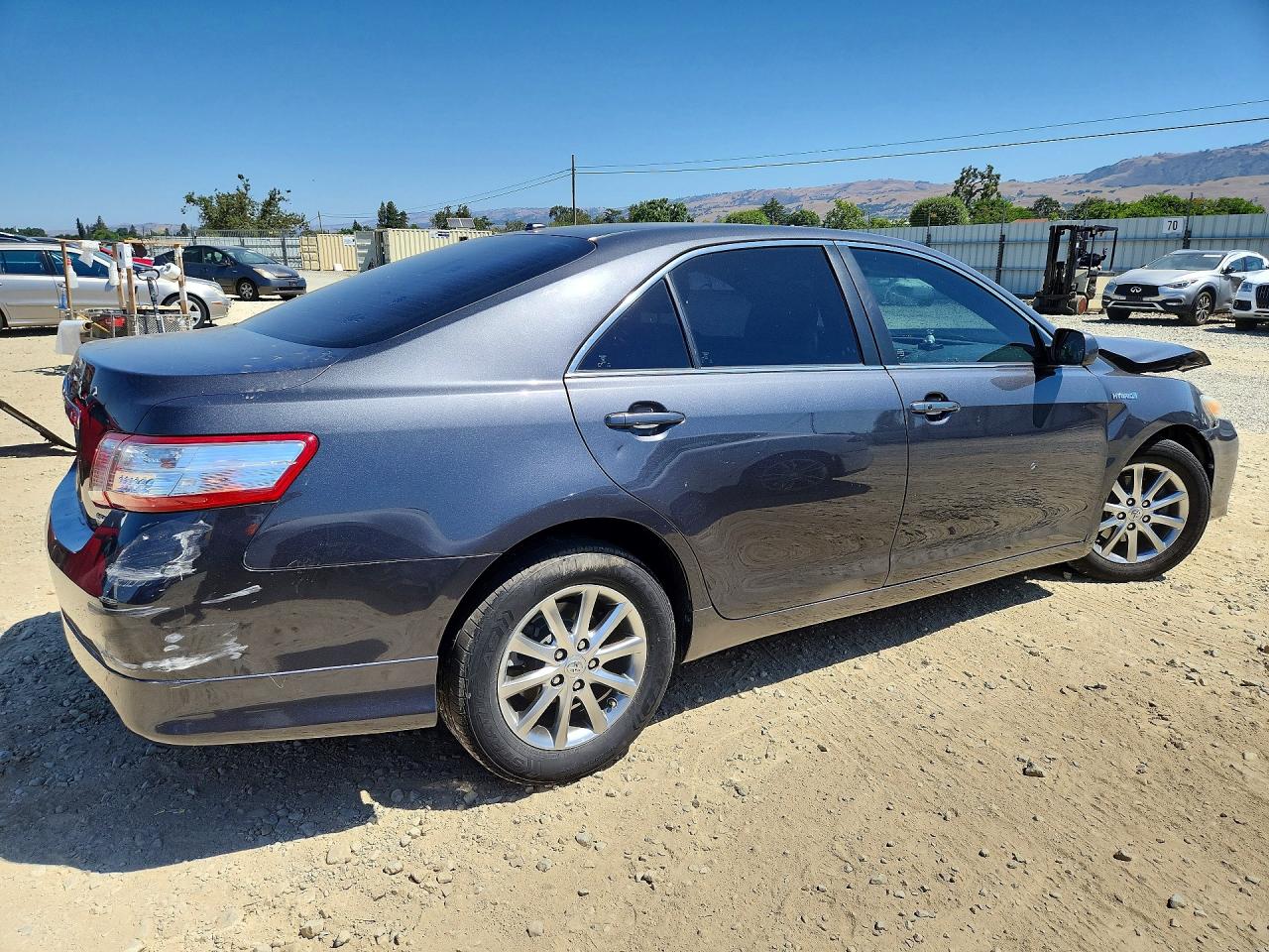 2011 TOYOTA CAMRY