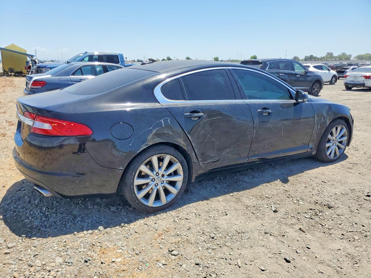 2010 JAGUAR XF
