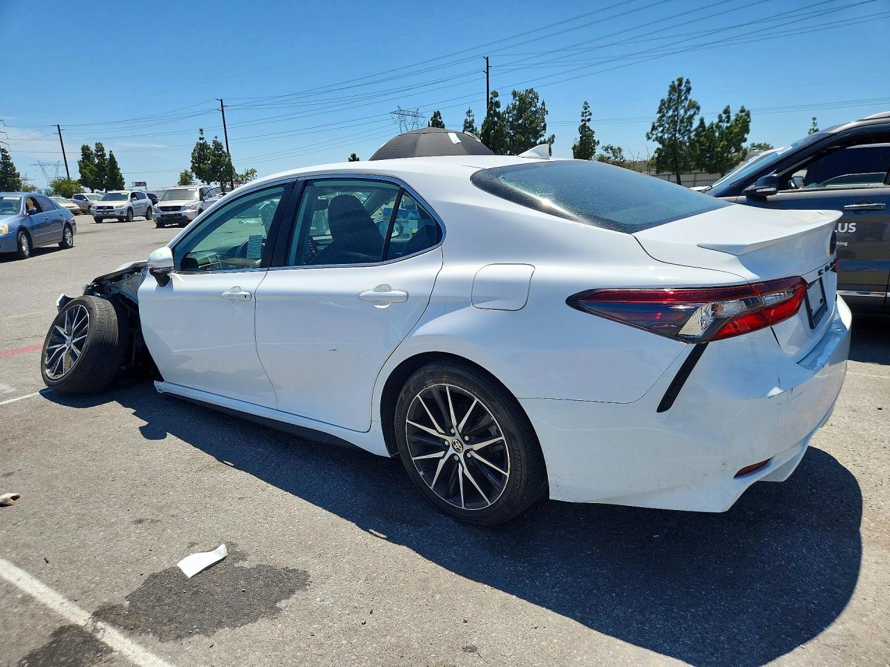 2024 TOYOTA CAMRY