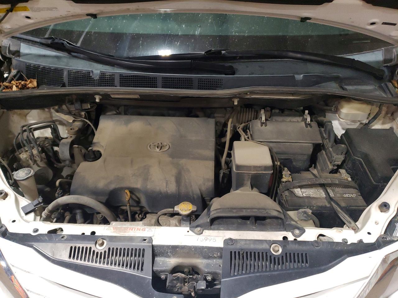 2015 TOYOTA SIENNA