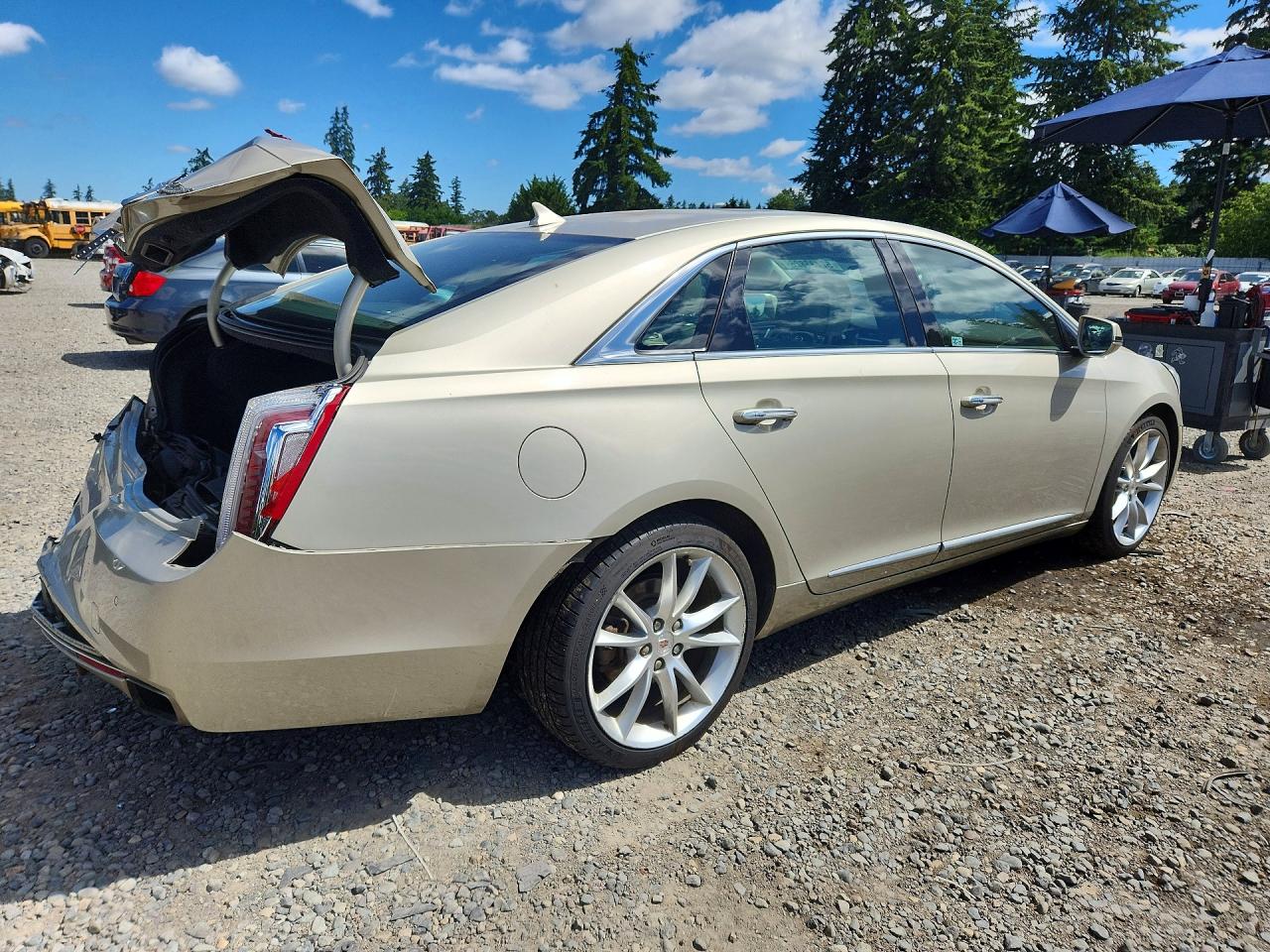 2013 CADILLAC XTS