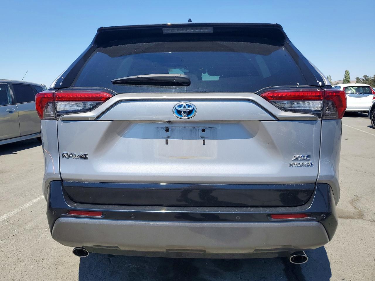 2021 TOYOTA RAV4
