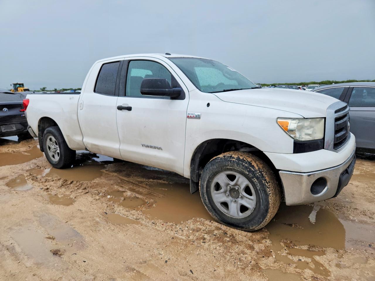 2013 TOYOTA TUNDRA