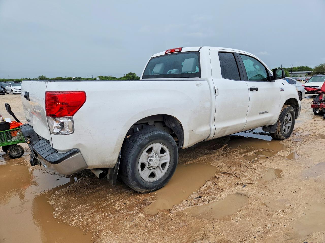 2013 TOYOTA TUNDRA