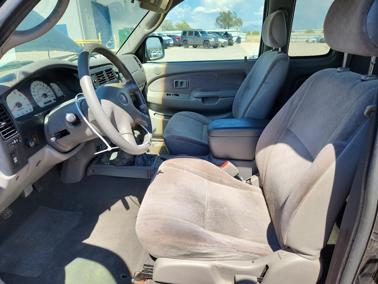 2004 TOYOTA TACOMA