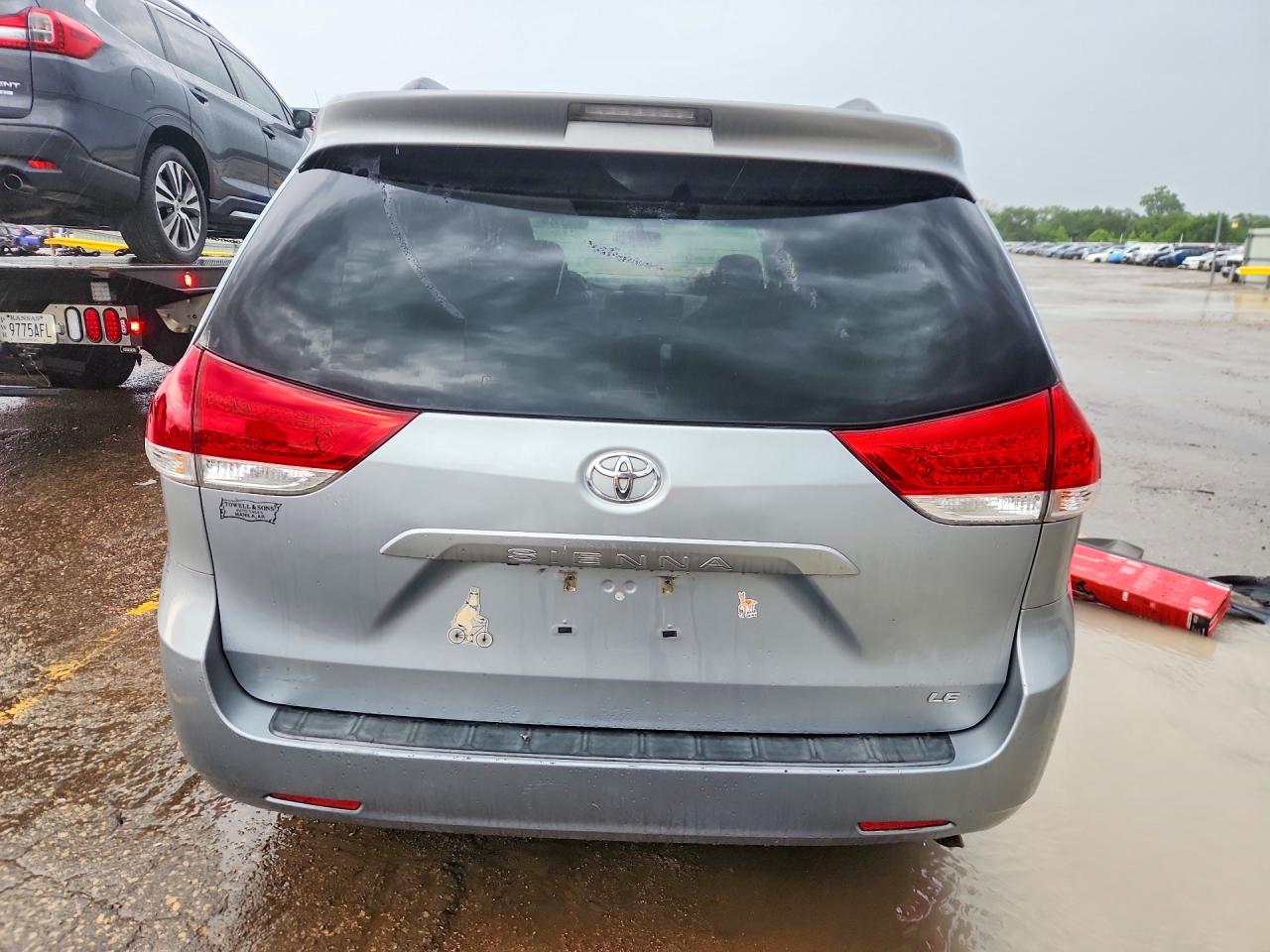 2014 TOYOTA SIENNA