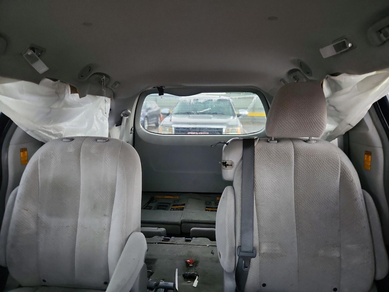 2014 TOYOTA SIENNA