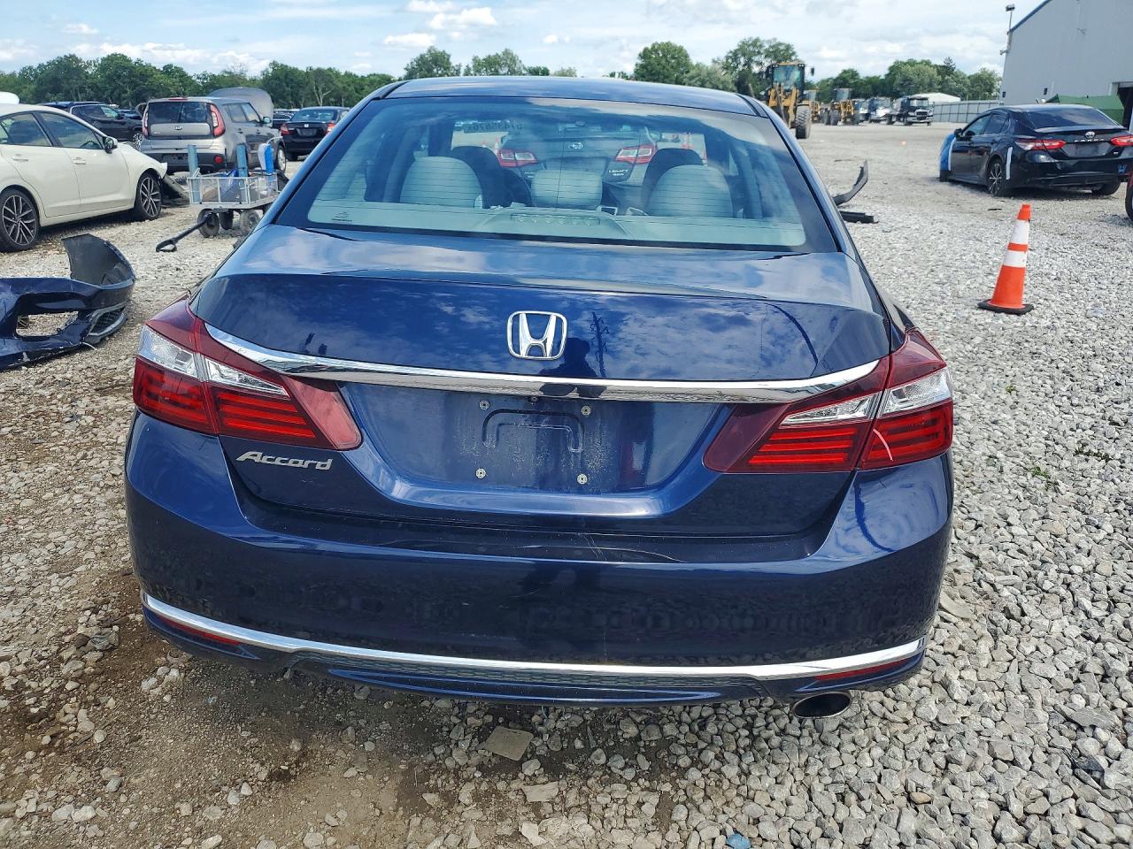 2017 HONDA ACCORD