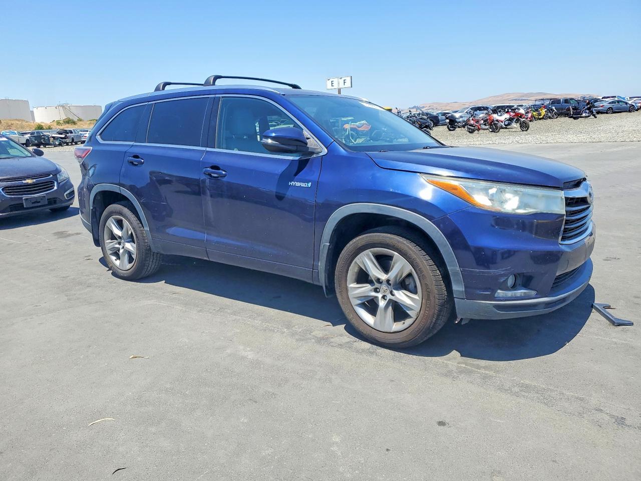 2015 TOYOTA HIGHLANDER