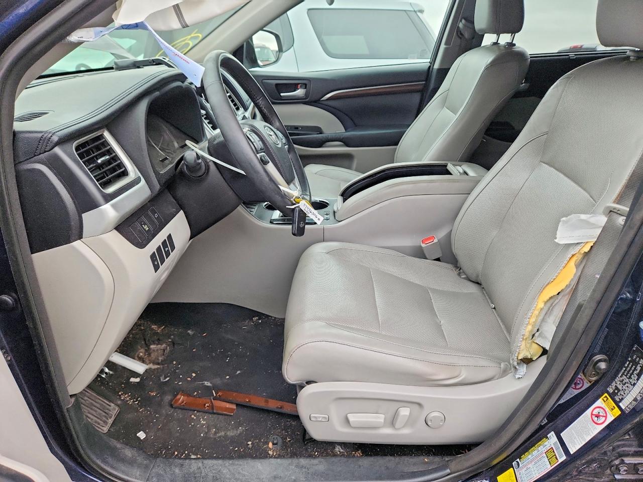 2015 TOYOTA HIGHLANDER