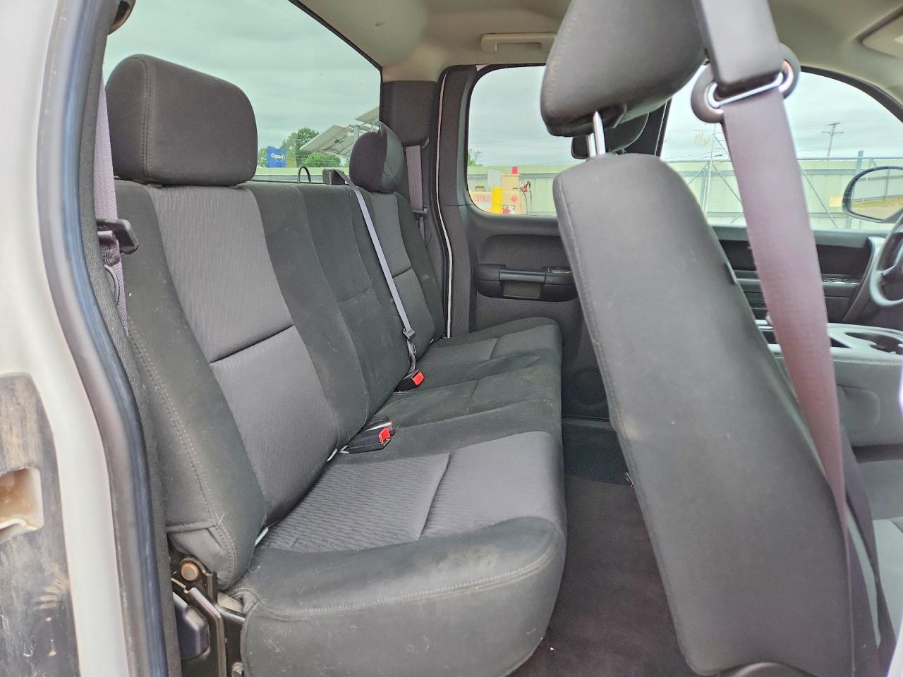 2011 CHEVROLET SILVERADO