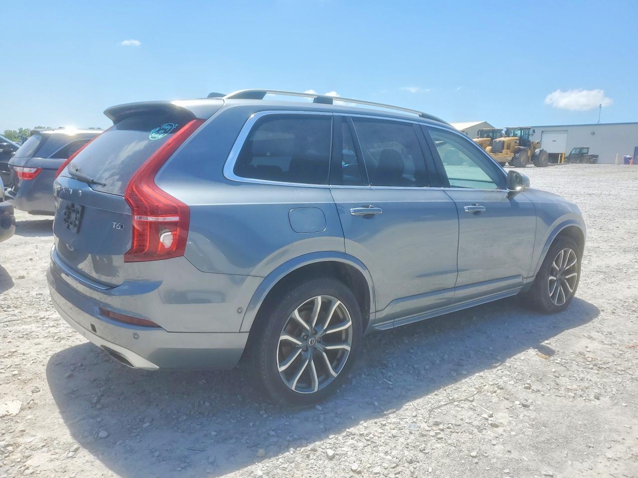 2017 VOLVO XC90