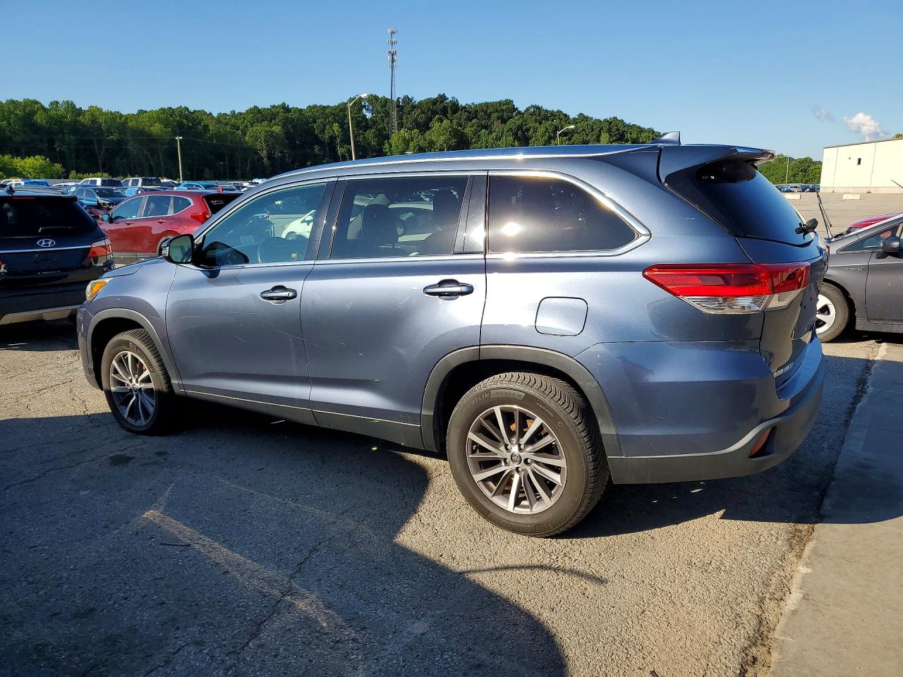 2019 TOYOTA HIGHLANDER