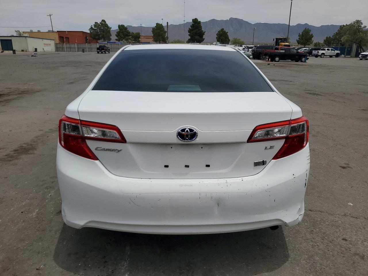 2014 TOYOTA CAMRY SOLA