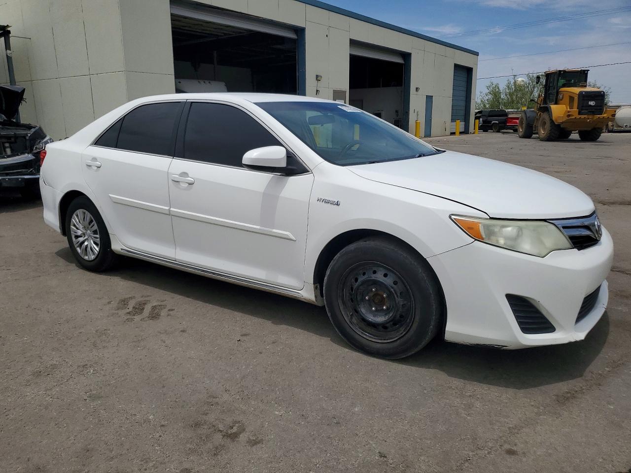 2014 TOYOTA CAMRY SOLA