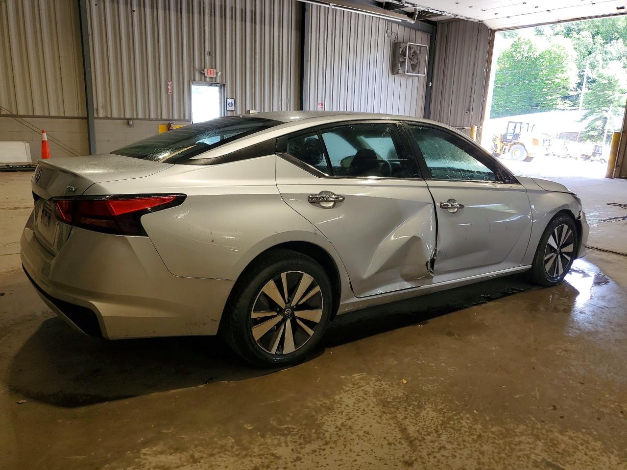 2022 NISSAN ALTIMA
