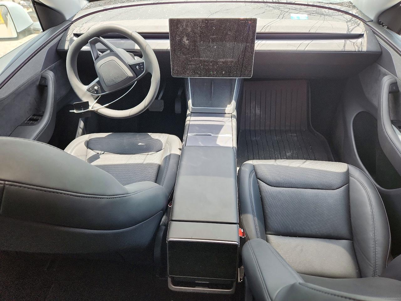2026 TESLA MODEL Y