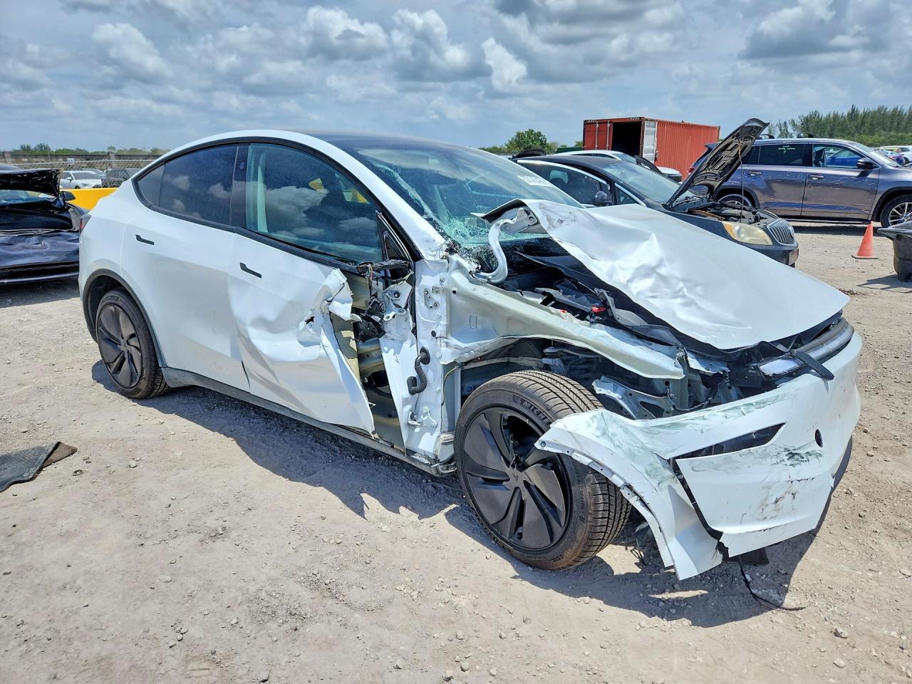 2026 TESLA MODEL Y
