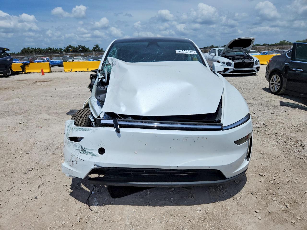 2026 TESLA MODEL Y