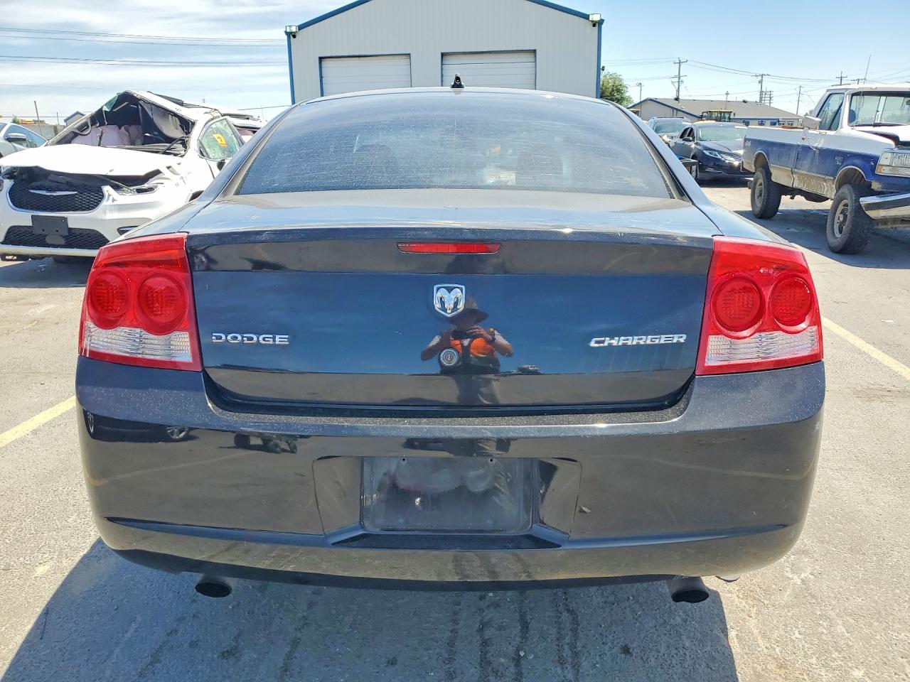 2010 DODGE CHARGER