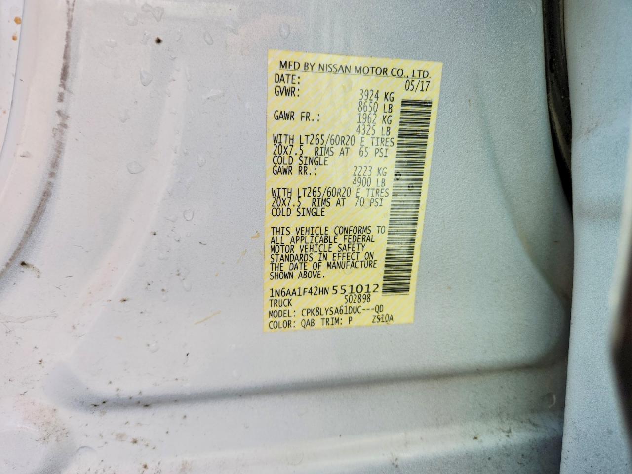2017 NISSAN TITAN