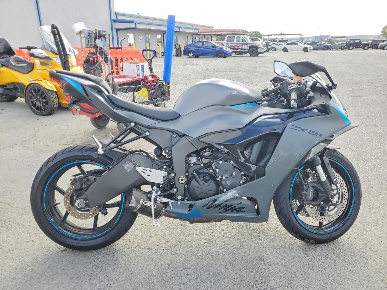 2025 KAWASAKI NINJA 600