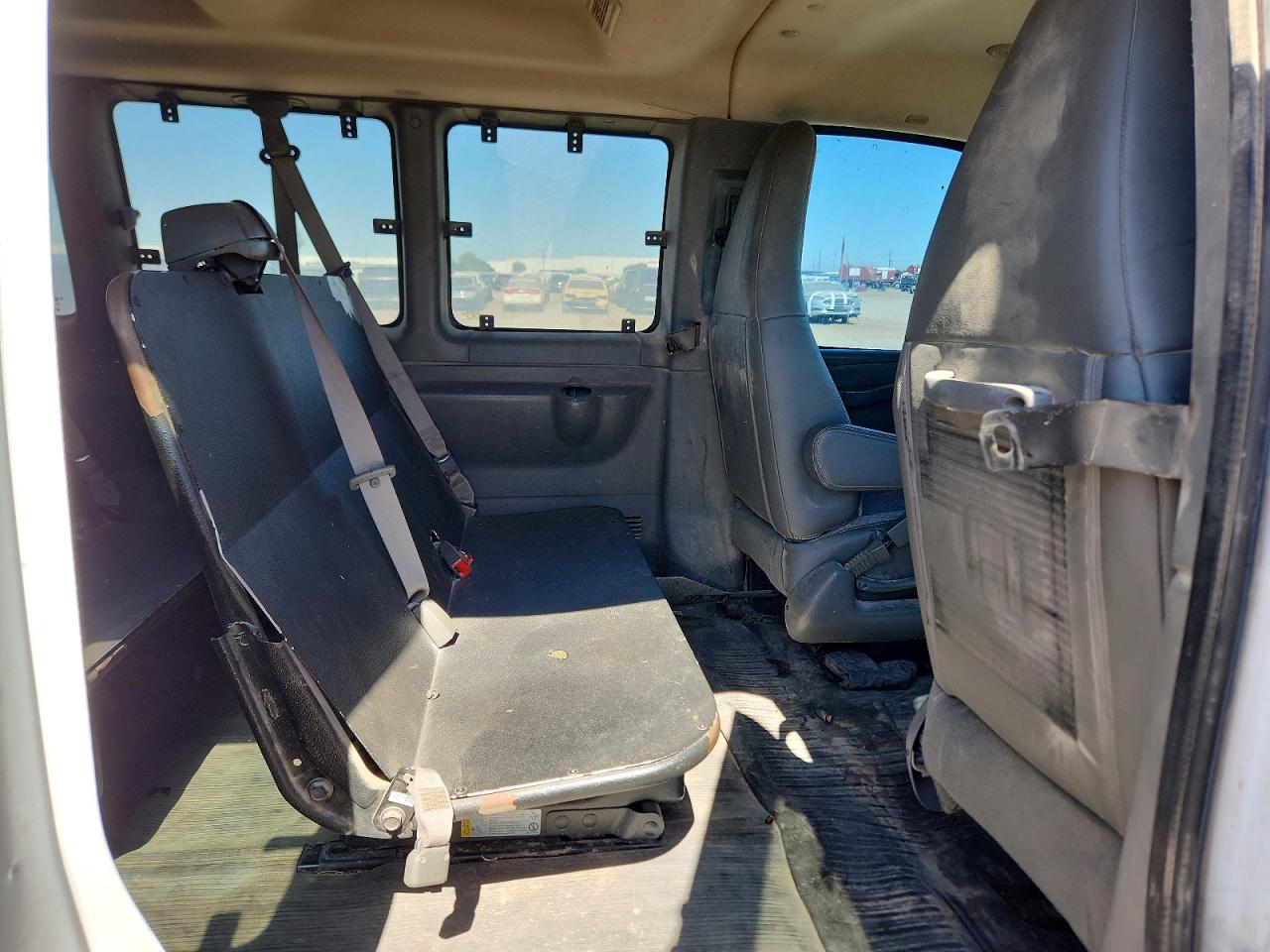 2020 CHEVROLET EXPRESS