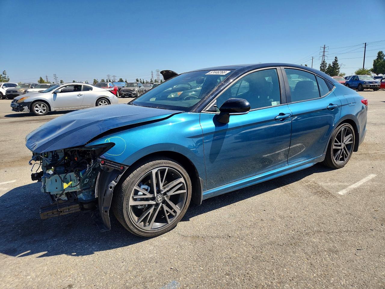 2025 TOYOTA CAMRY