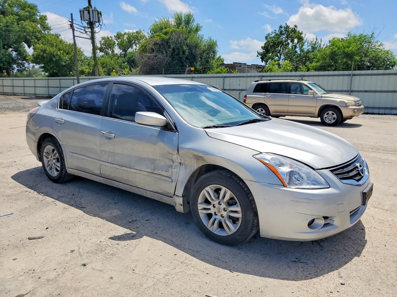 2012 NISSAN ALTIMA