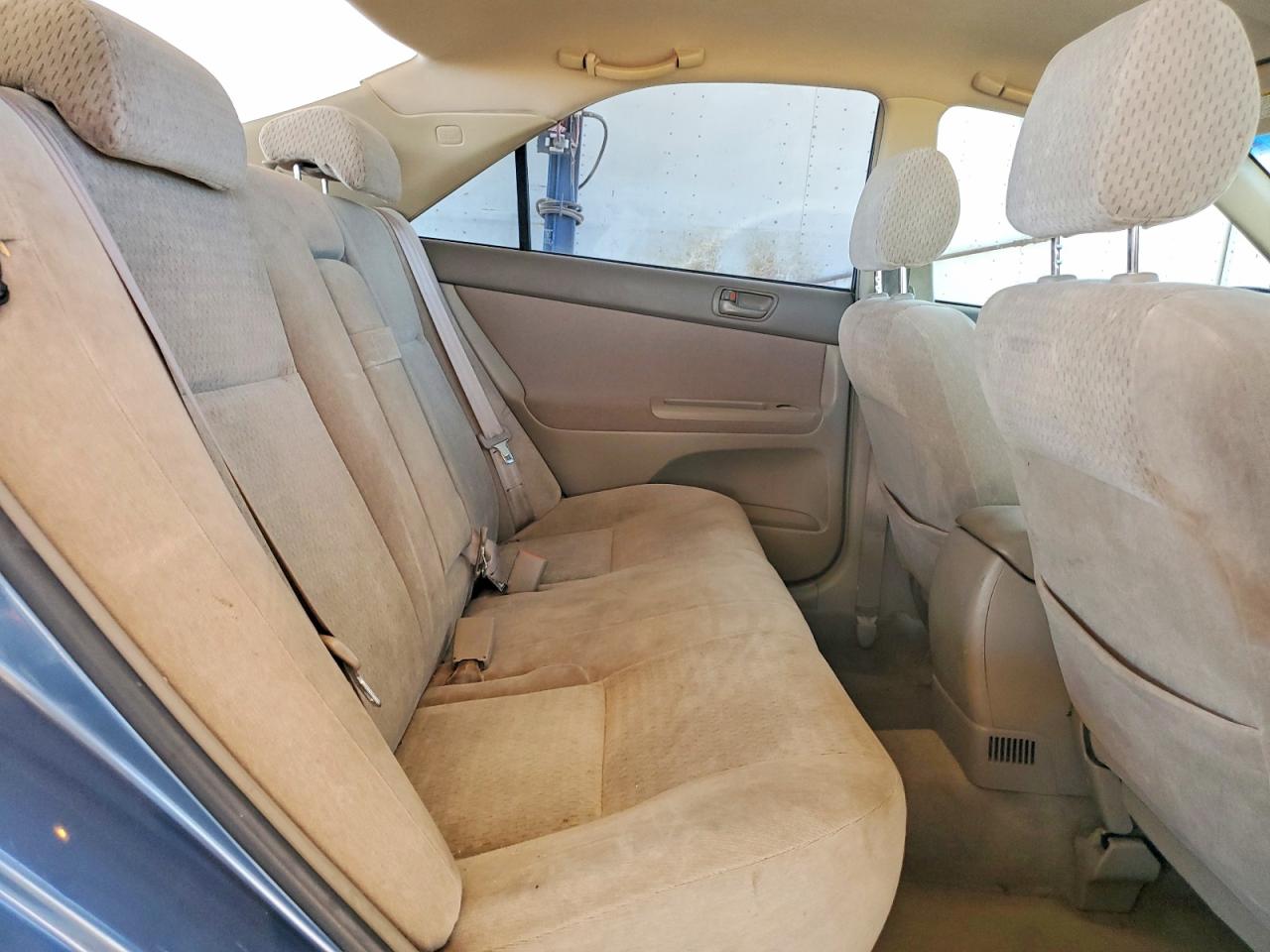 2002 TOYOTA CAMRY LE