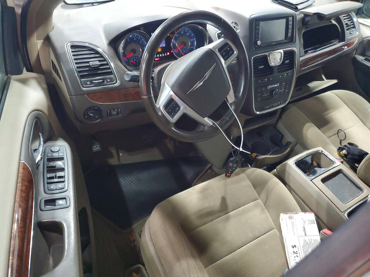2011 CHRYSLER MINIVAN