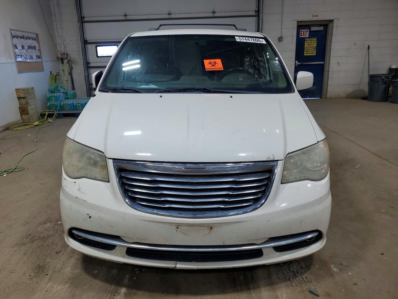 2011 CHRYSLER MINIVAN