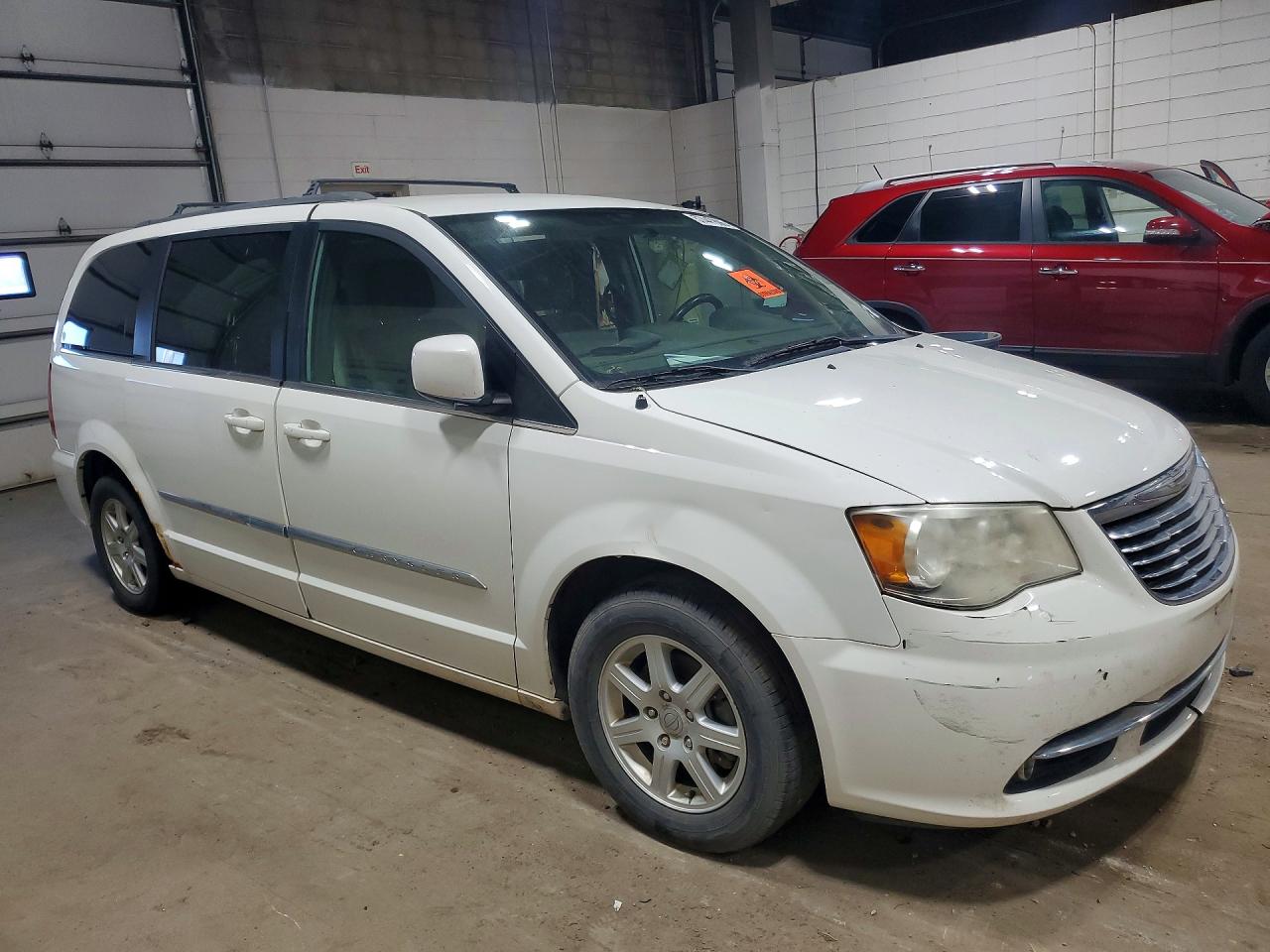 2011 CHRYSLER MINIVAN