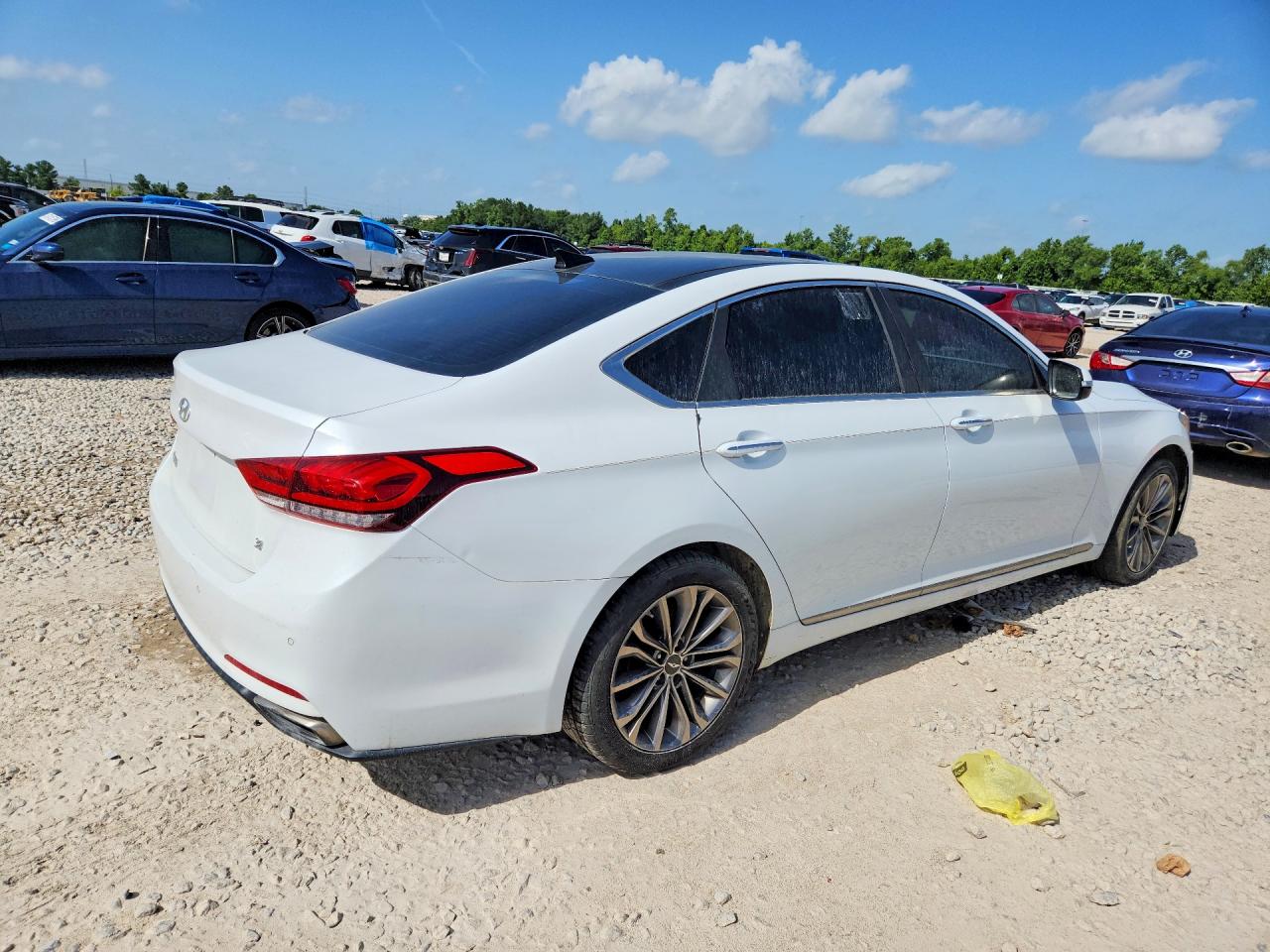 2015 HYUNDAI GENESIS