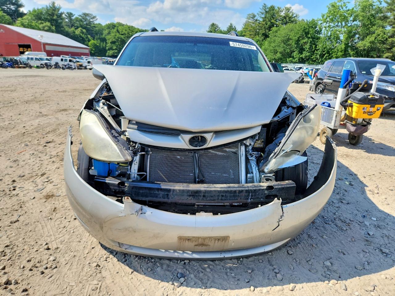 2009 TOYOTA SIENNA