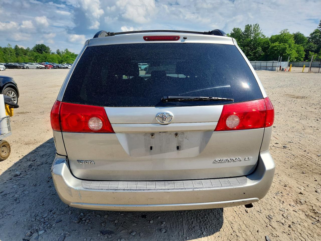 2009 TOYOTA SIENNA