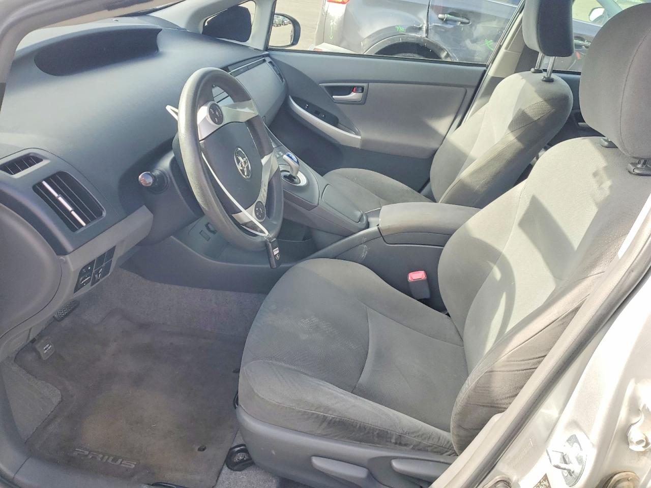 2011 TOYOTA PRIUS