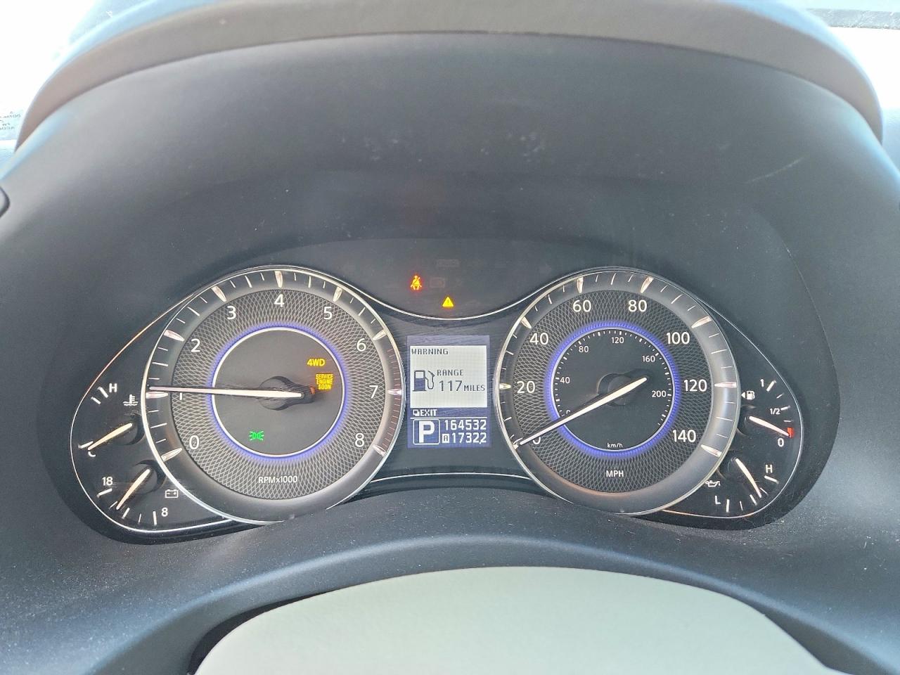 2011 INFINITI QX56