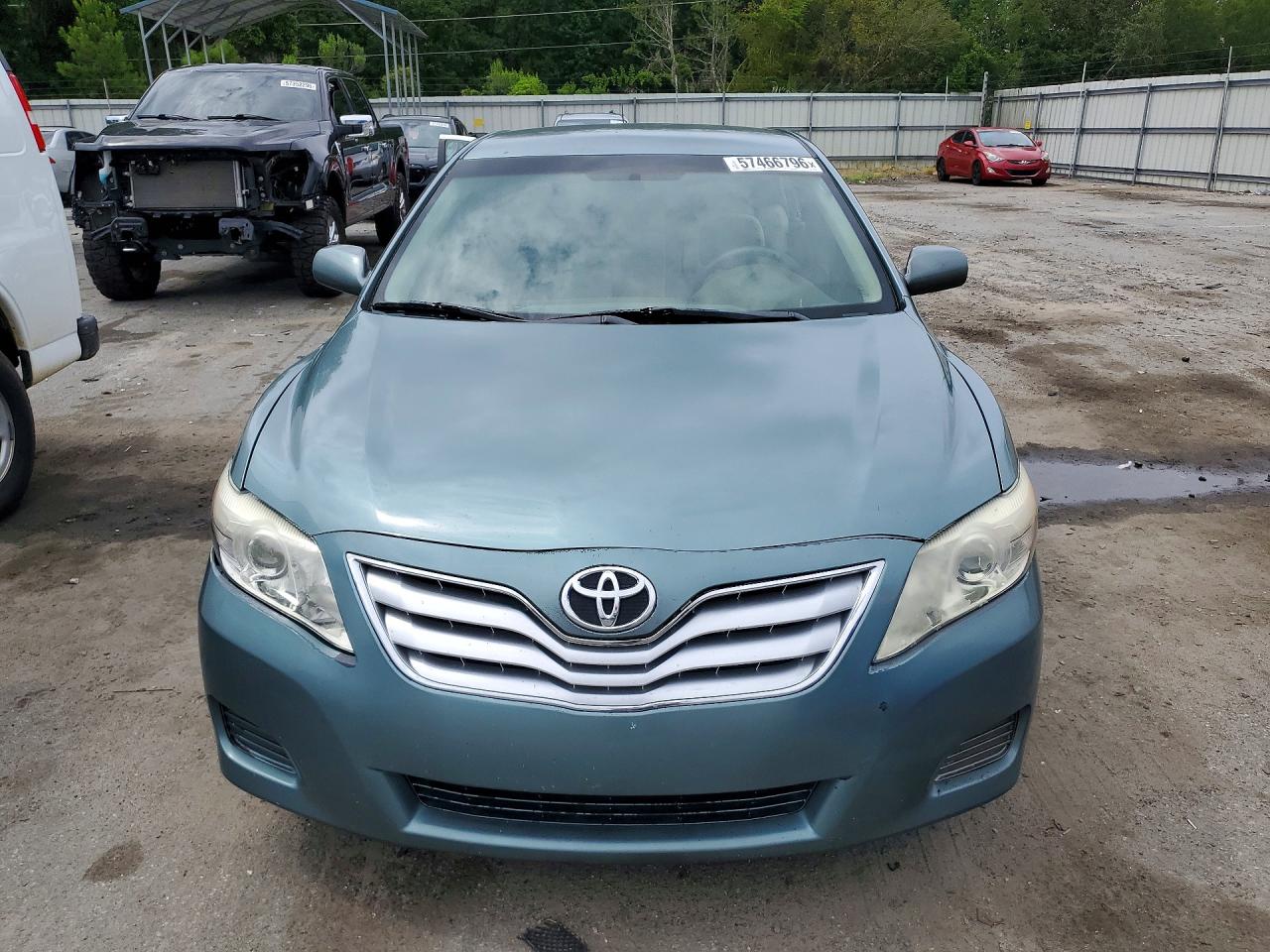 2011 TOYOTA CAMRY